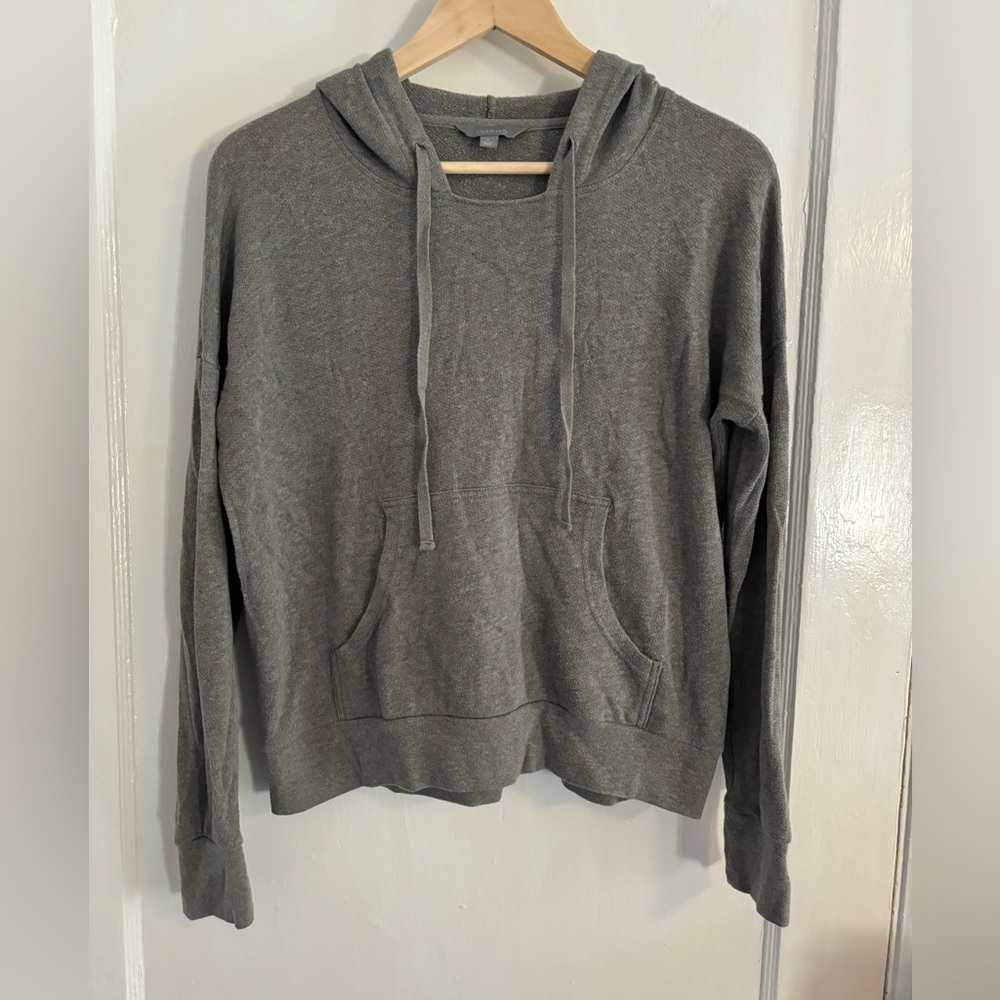 Long sleeve hooded pullover